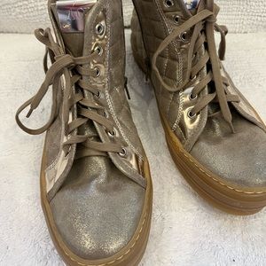 AGL Metallic Baige Quilted High Top Lace Up Fashion Sneakers, new w out box